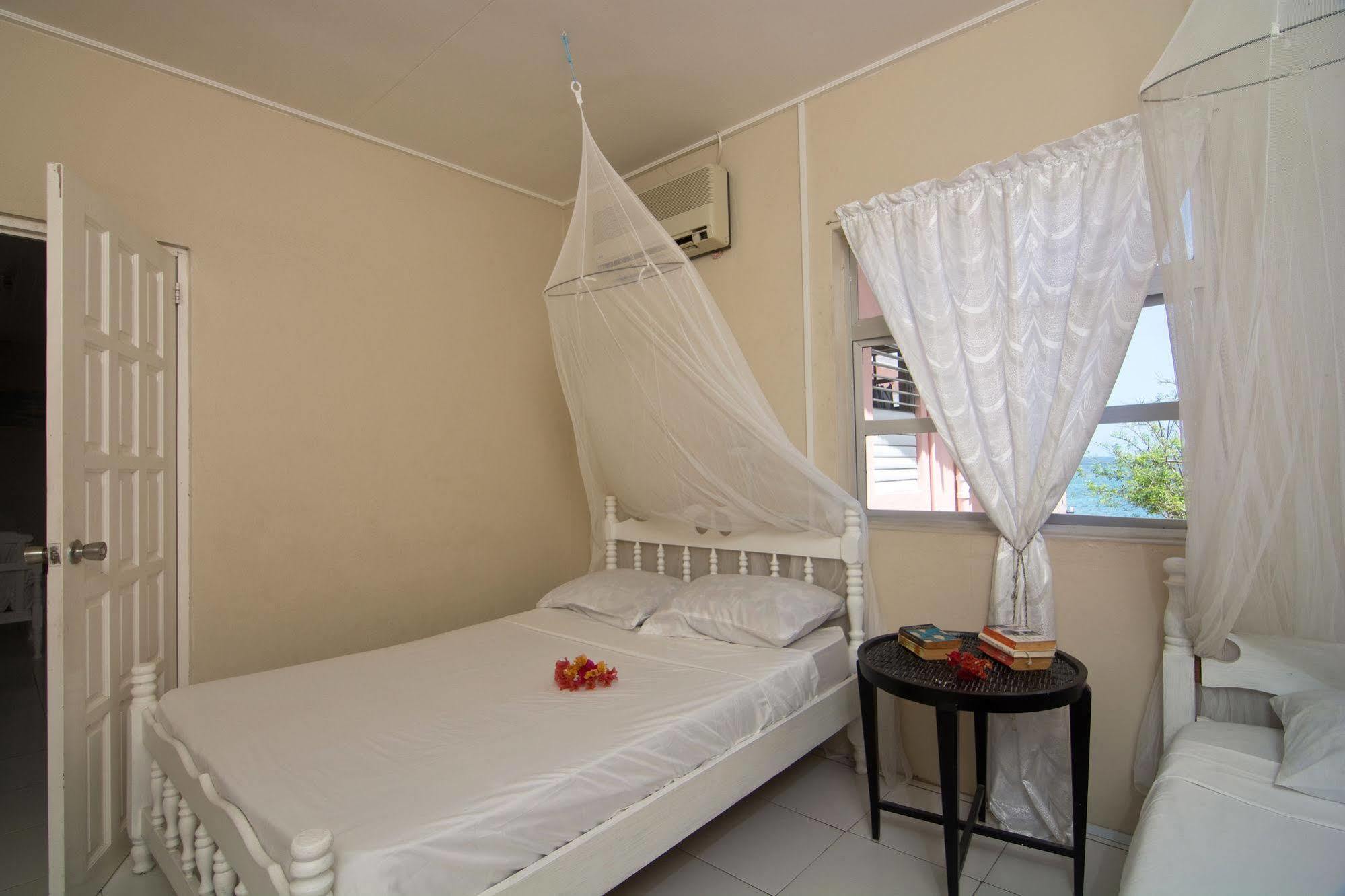 Hotel Keegans Beachside Bequia Island Exteriér fotografie